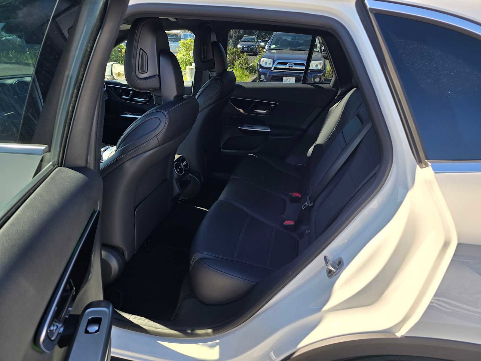 Used 2026 Mercedes-Benz GLC 300 image 19