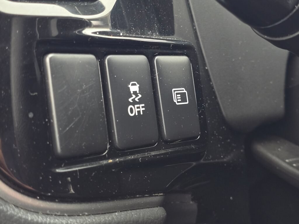 Used 2018 Mitsubishi Outlander ES FWD image 22