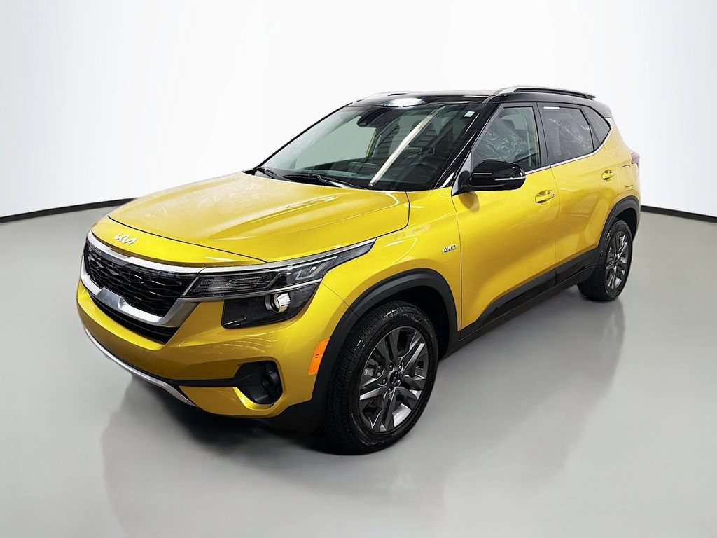 Used 2023 Kia Seltos S AWD/4WD image 5