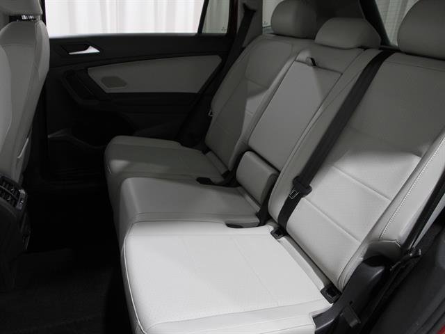 Certified 2019 Volkswagen Tiguan SEL image 19