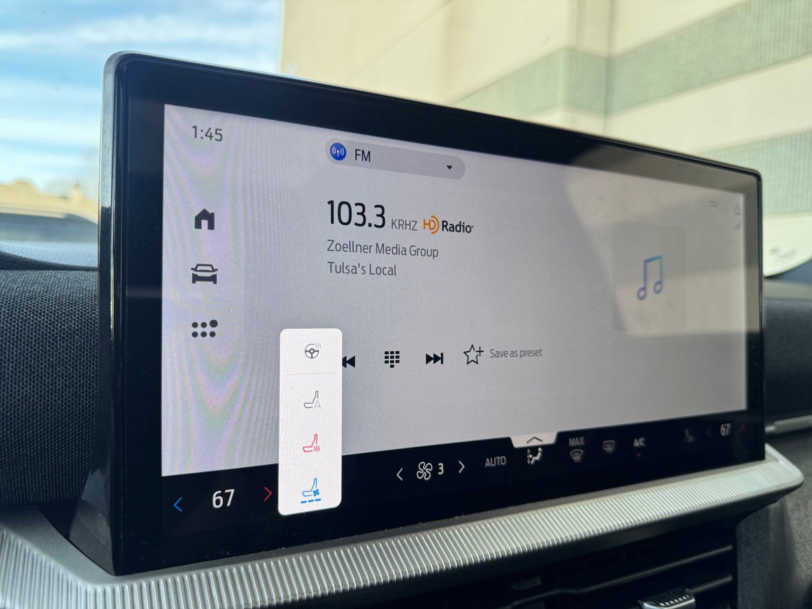 Used 2025 Ford Explorer Platinum image 26