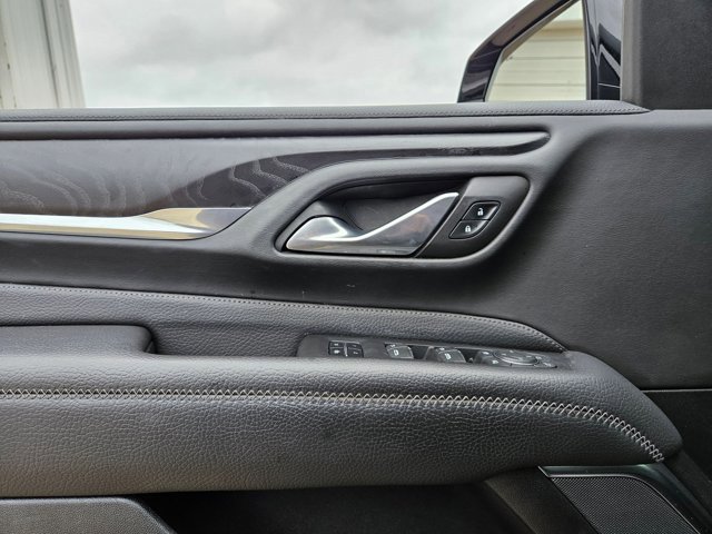 Used 2022 GMC Yukon Denali w/ Denali Ultimate Package image 9