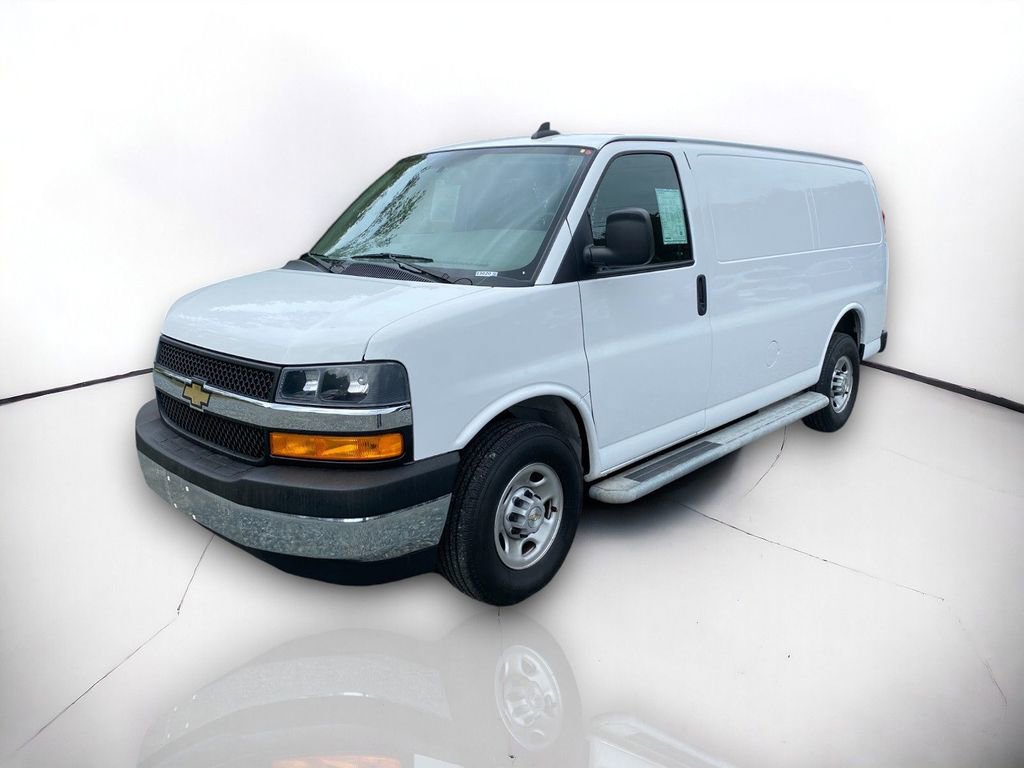 Used 2022 Chevrolet Express 2500 w/ Driver Convenience Package image 2