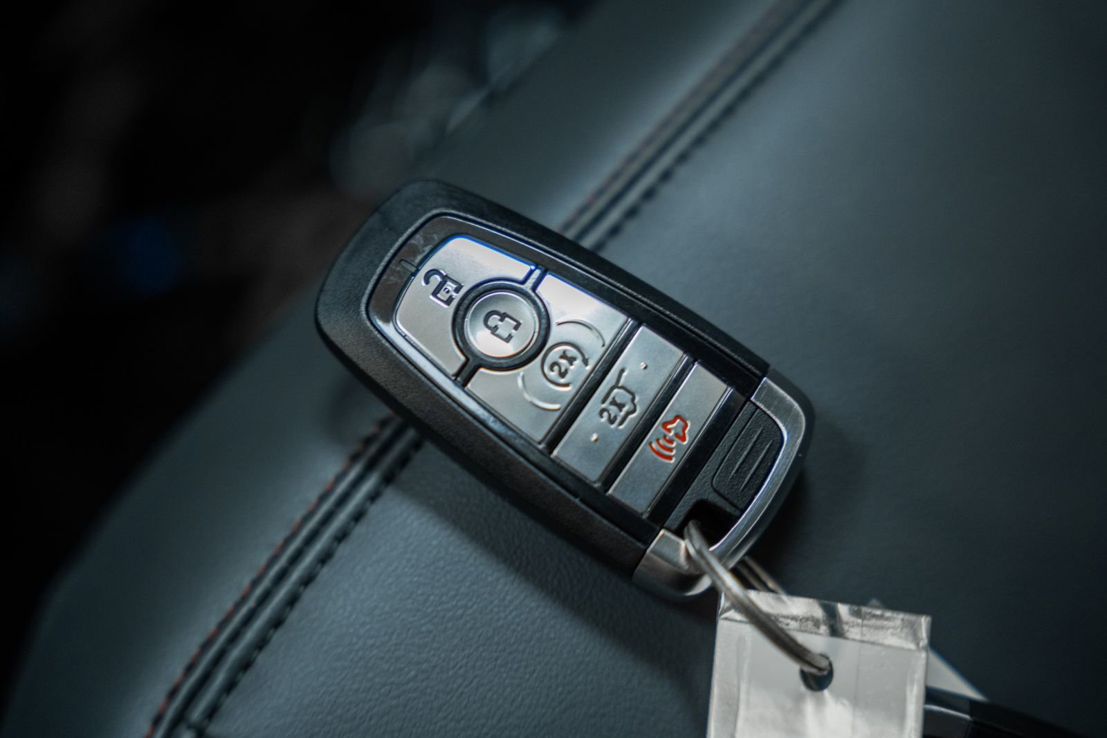 Certified 2025 Ford Explorer Active w/ Active Comfort Package image 51