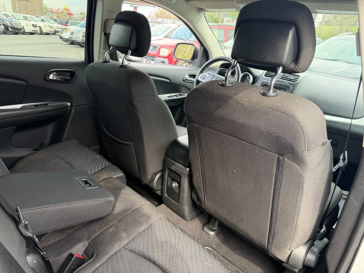 Used 2016 Dodge Journey SE w/ Flexible Seating Group image 37