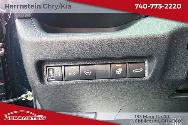 Used 2023 Toyota RAV4 XLE w/ Convenience Package image 16