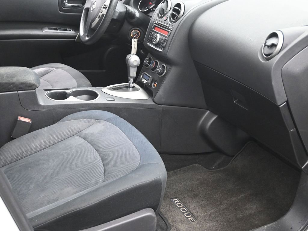 Used 2012 Nissan Rogue S image 26
