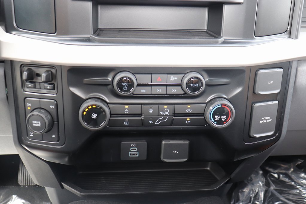 New 2026 Ford F350 4x4 Regular Cab Super Duty image 23