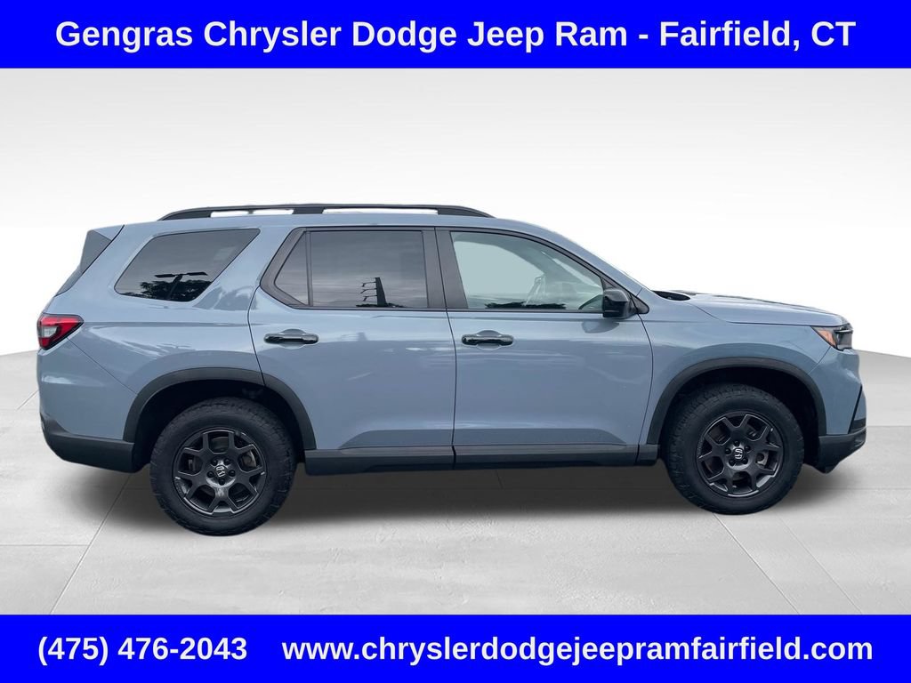Used 2023 Honda Pilot TrailSport image 8