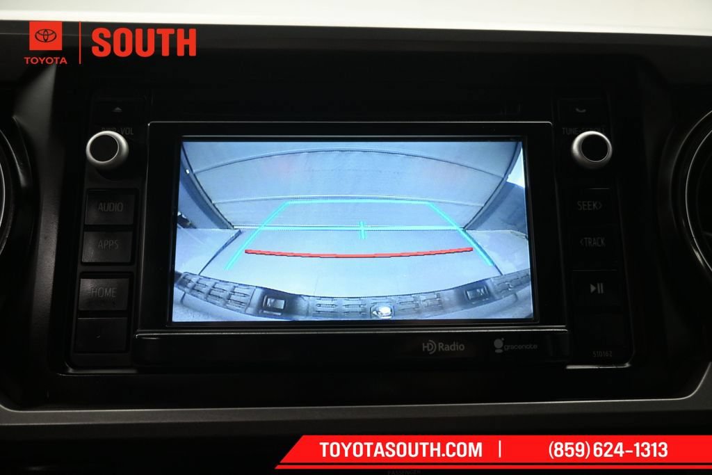 Used 2016 Toyota Tacoma SR5 AWD/4WD image 18
