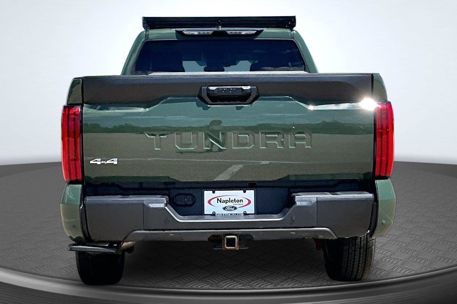 Used 2022 Toyota Tundra SR5 w/ SR5 Convenience Package AWD/4WD image 4