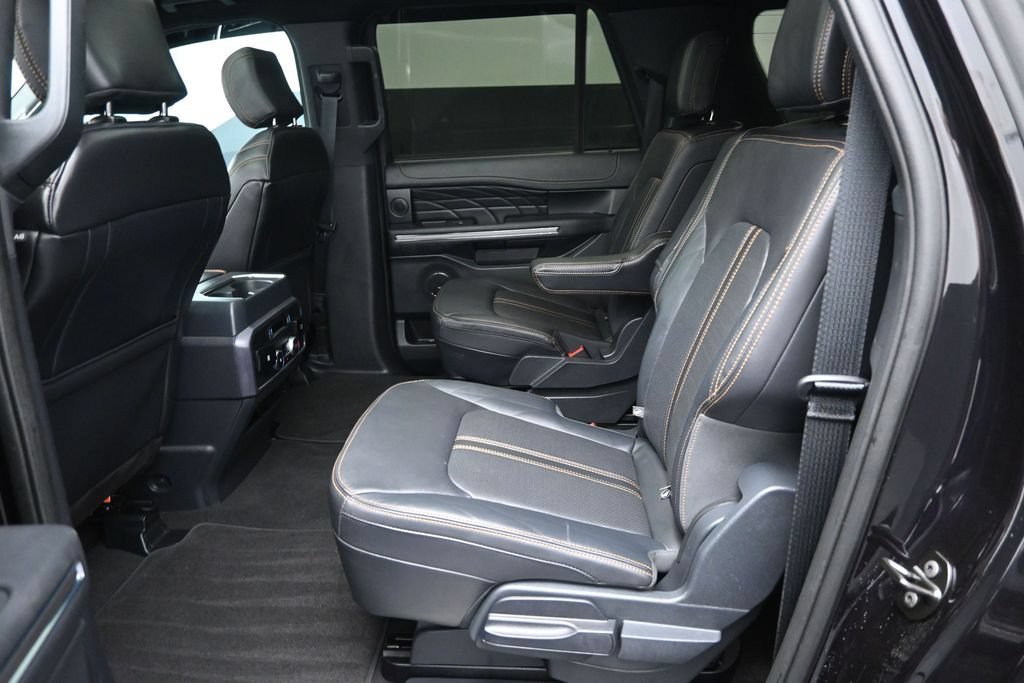 Used 2024 Ford Expedition Max Platinum RWD image 7