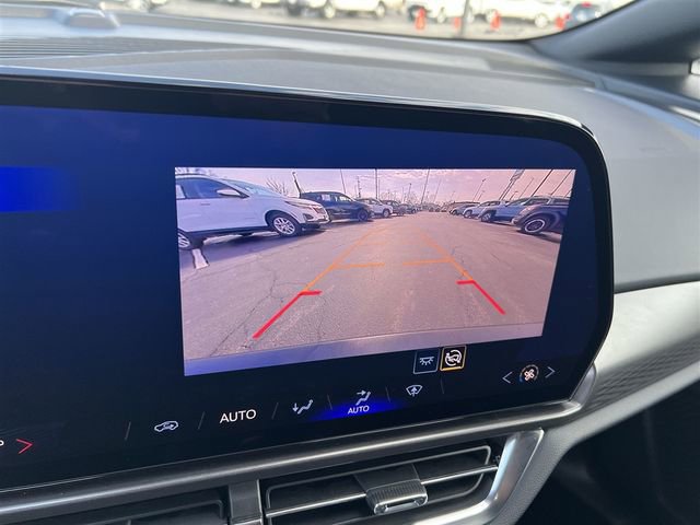 Certified 2025 Chevrolet Equinox EV LT FWD image 24