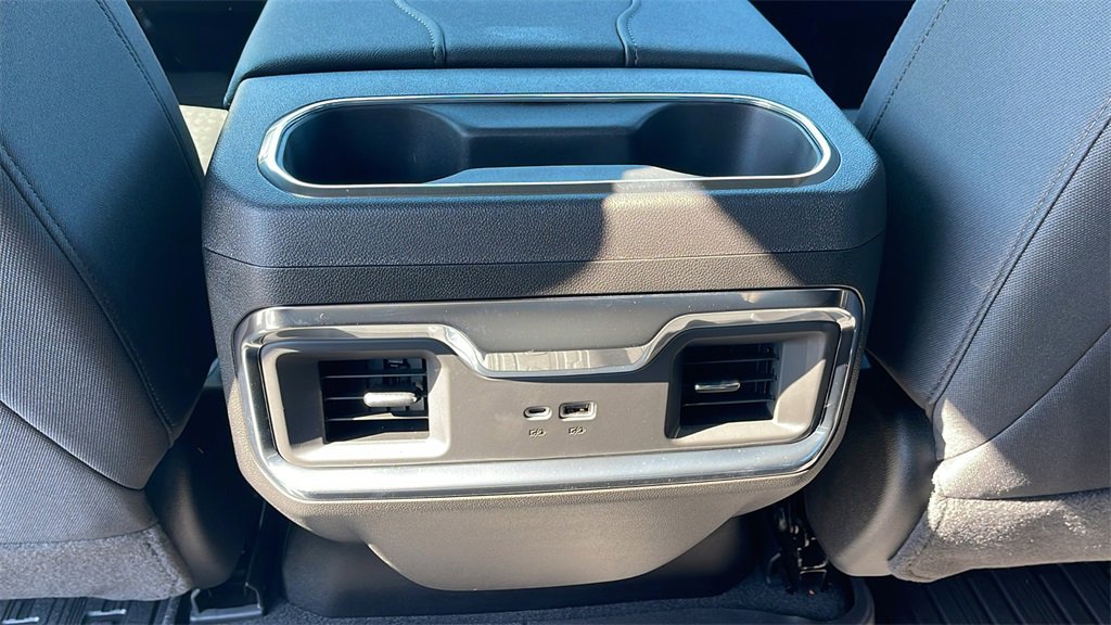 New 2026 GMC Sierra 1500 Elevation image 16