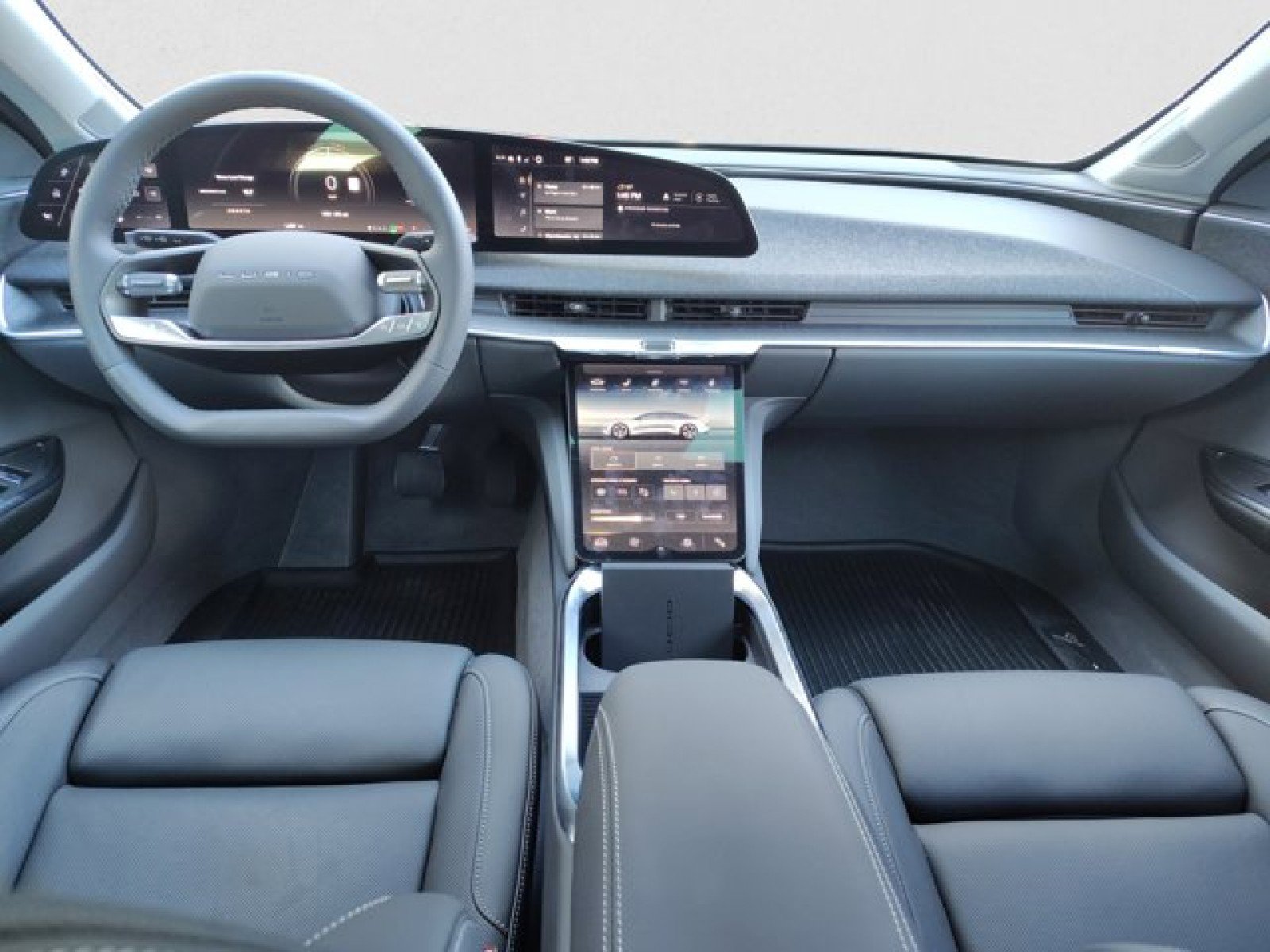 Used 2025 Lucid Air Touring image 13