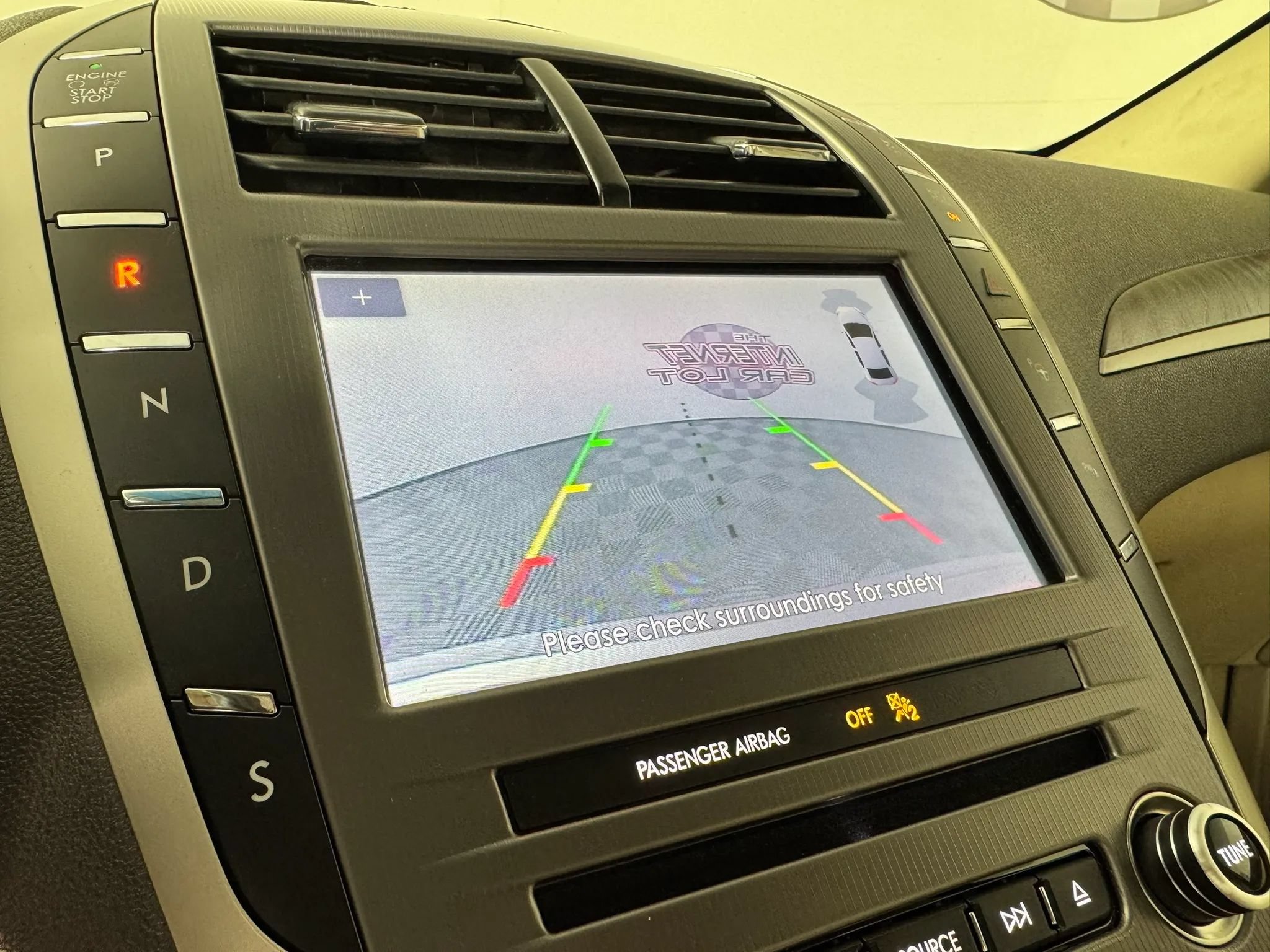 Used 2020 Lincoln MKZ Reserve FWD image 18