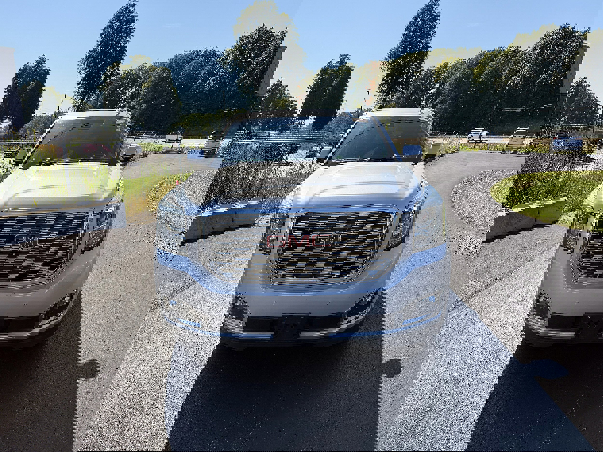 Used 2020 GMC Yukon XL Denali image 4