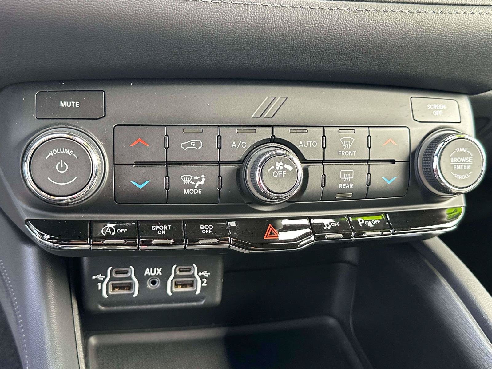 Used 2023 Dodge Durango SXT Launch Edition AWD/4WD image 24