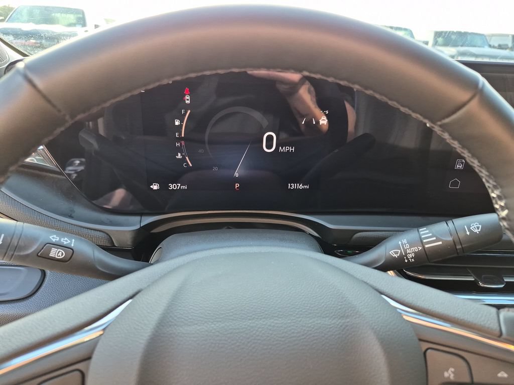 Used 2025 Buick Envista Sport Touring w/ Experience Buick Package FWD image 25