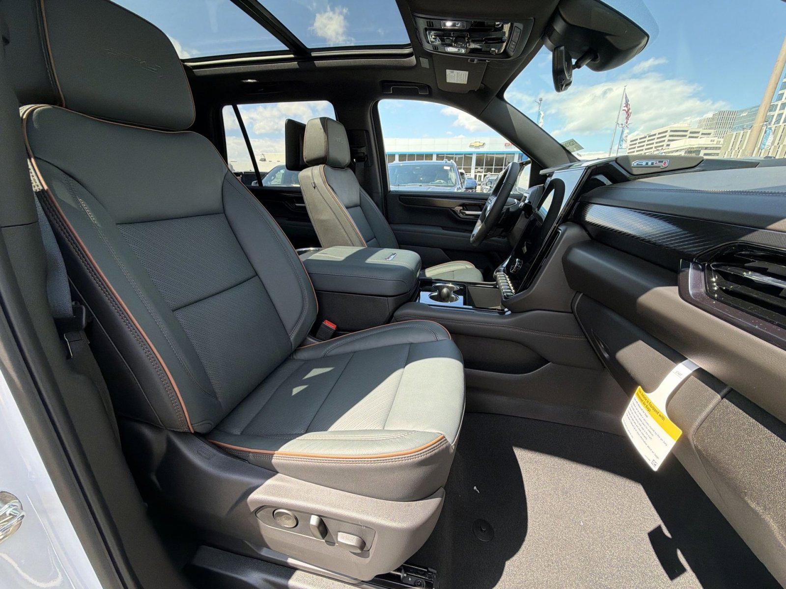 New 2026 GMC Yukon AT4 w/ AT4 Premium Plus Package AWD/4WD image 28