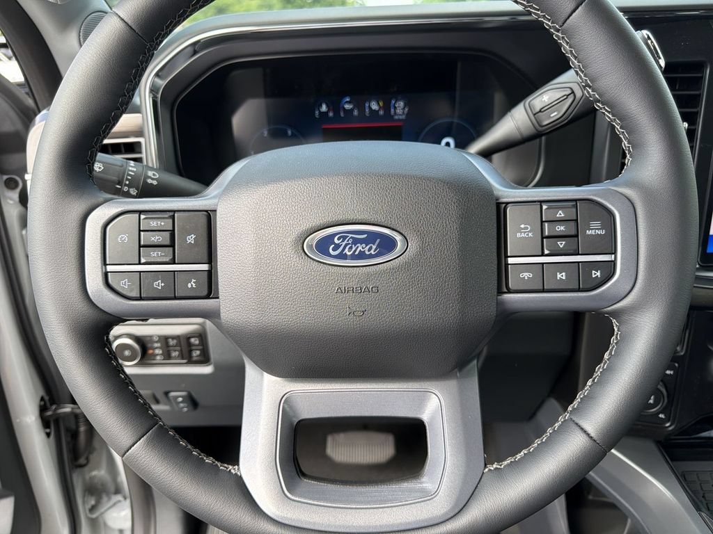 Certified 2026 Ford F350 Lariat w/ Black Appearance Package AWD/4WD image 14