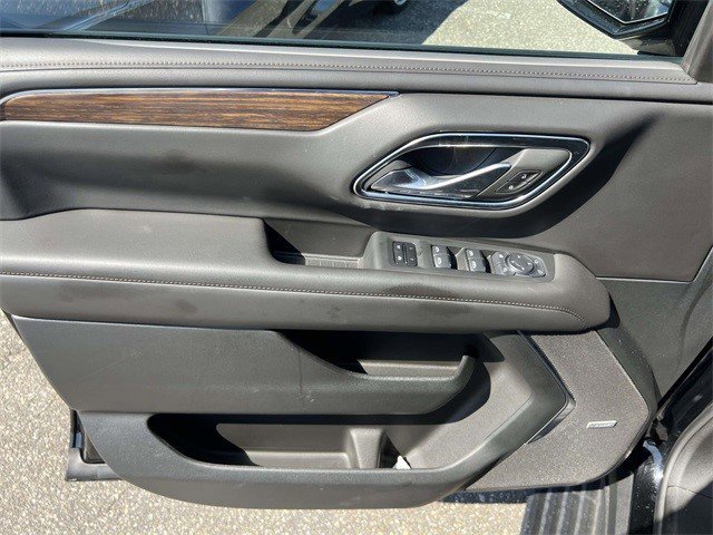 Certified 2024 Chevrolet Suburban High Country w/ Advanced Technology Package image 14