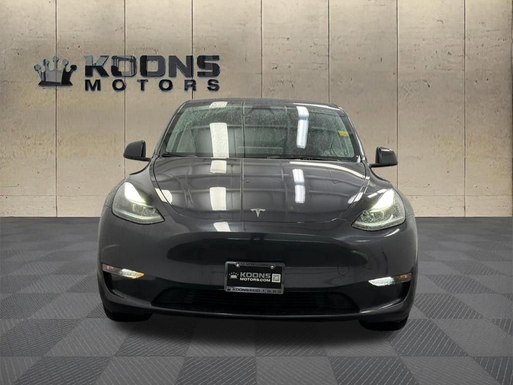 Used 2024 Tesla Model Y Long Range image 3