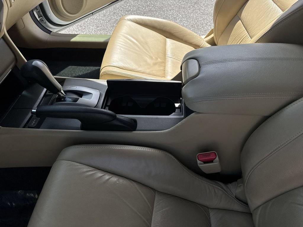 Used 2012 Honda Accord EX-L image 34