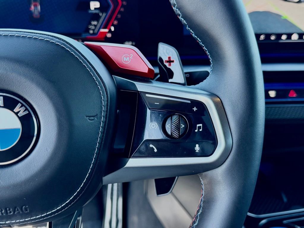 Used 2026 BMW M5 w/ Carbon Package image 25