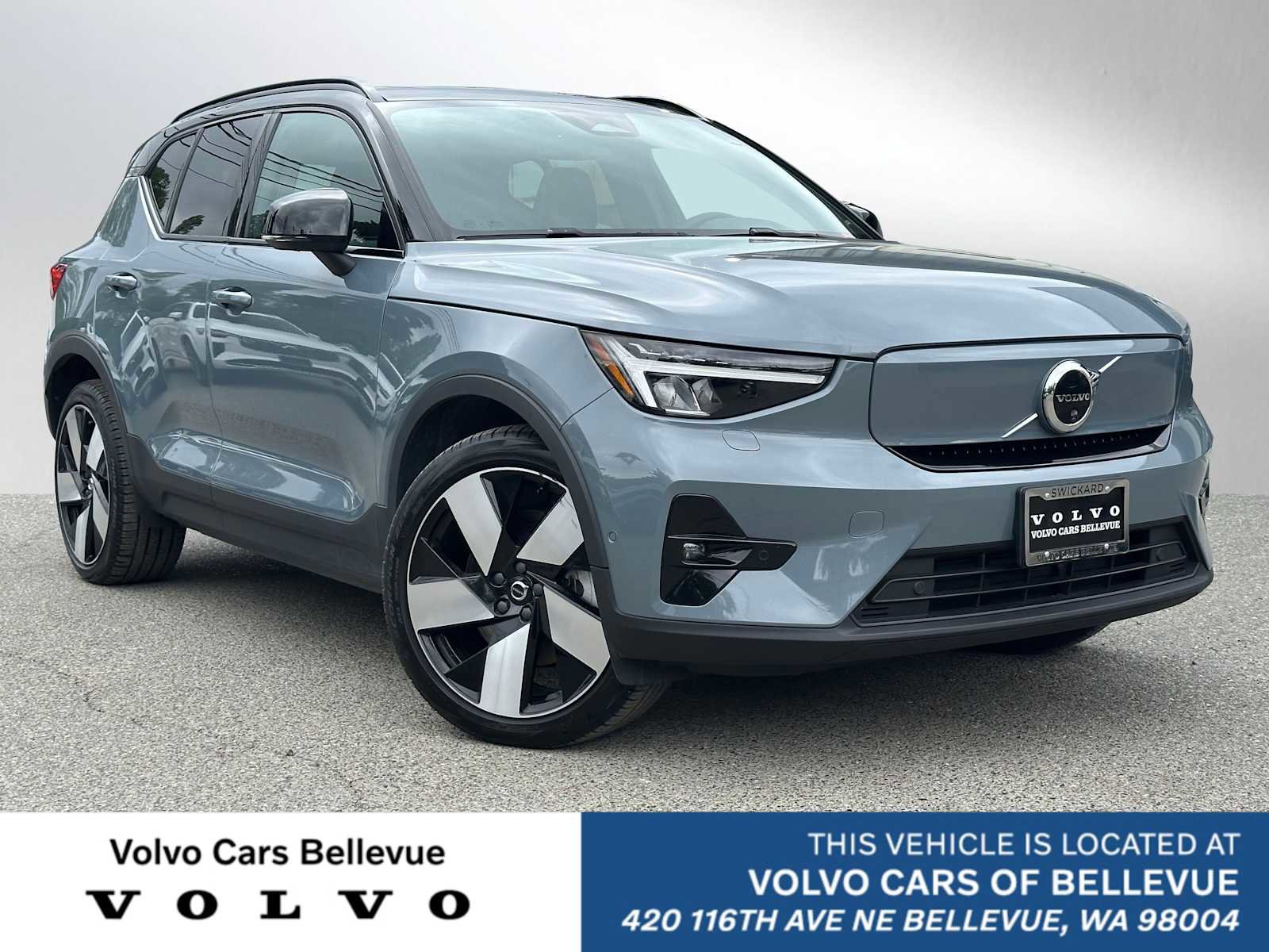 Used 2023 Volvo XC40 Recharge Plus w/ Protection Package Premier AWD/4WD image 1