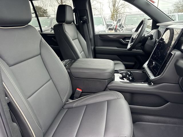 New 2026 GMC Yukon Elevation w/ LPO, Hit The Road Package image 25