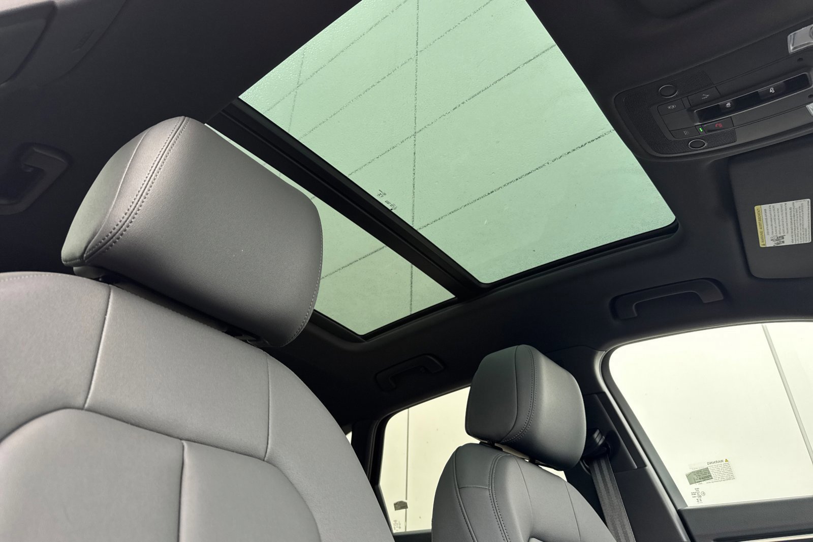 New 2025 Audi Q3 2.0T Premium image 14