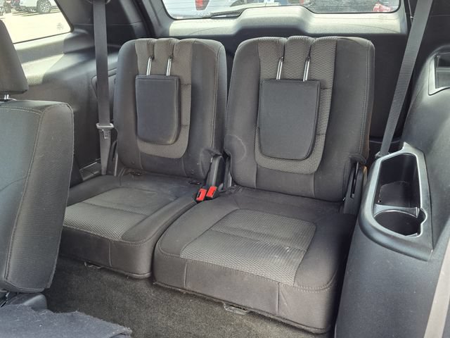 Used 2018 Ford Explorer XLT FWD image 18