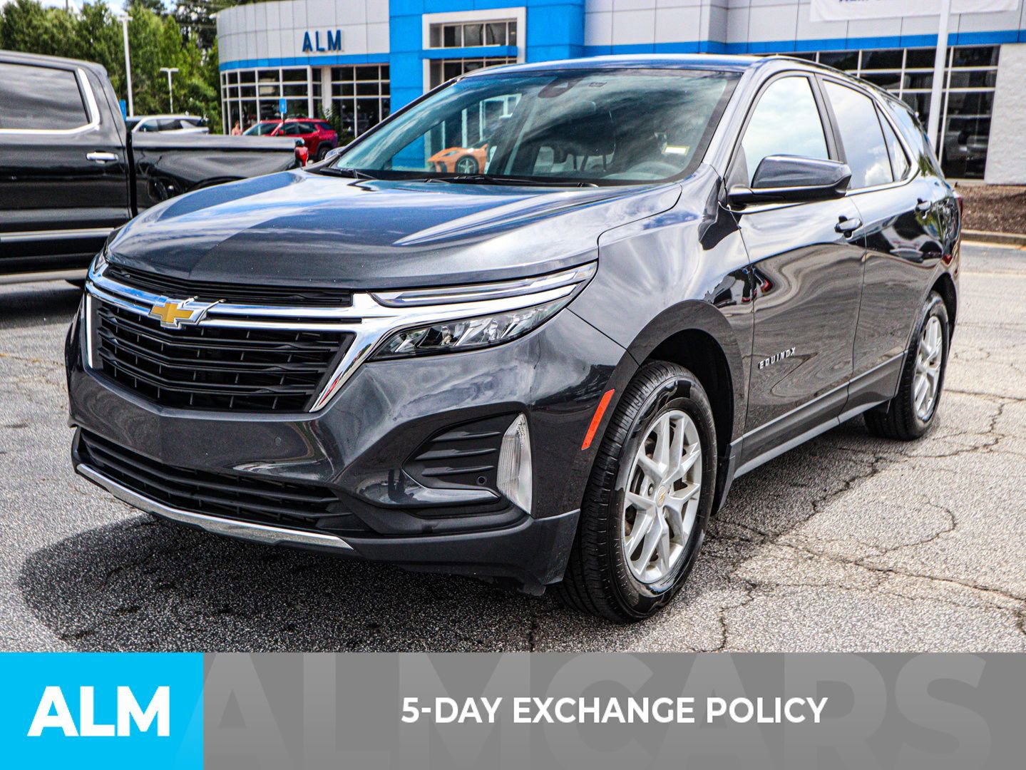 Used 2023 Chevrolet Equinox LT w/ LPO, Floor Liner Package image 5