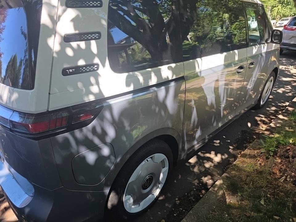 Certified 2025 Volkswagen ID. Buzz 1st Edition RWD image 2