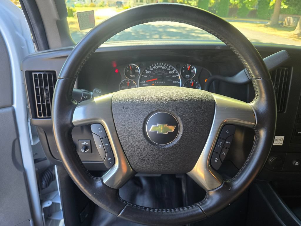 Used 2017 Chevrolet Express 2500 LS RWD image 26