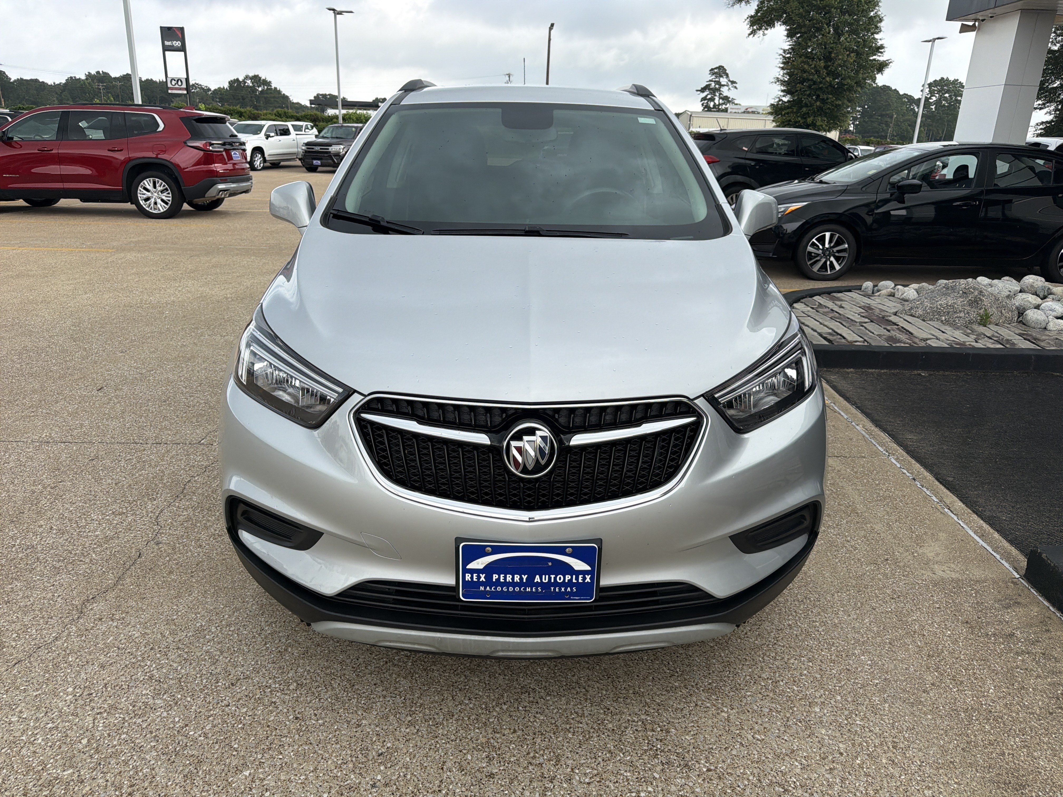 Used 2021 Buick Encore Preferred w/ Safety Package FWD image 29