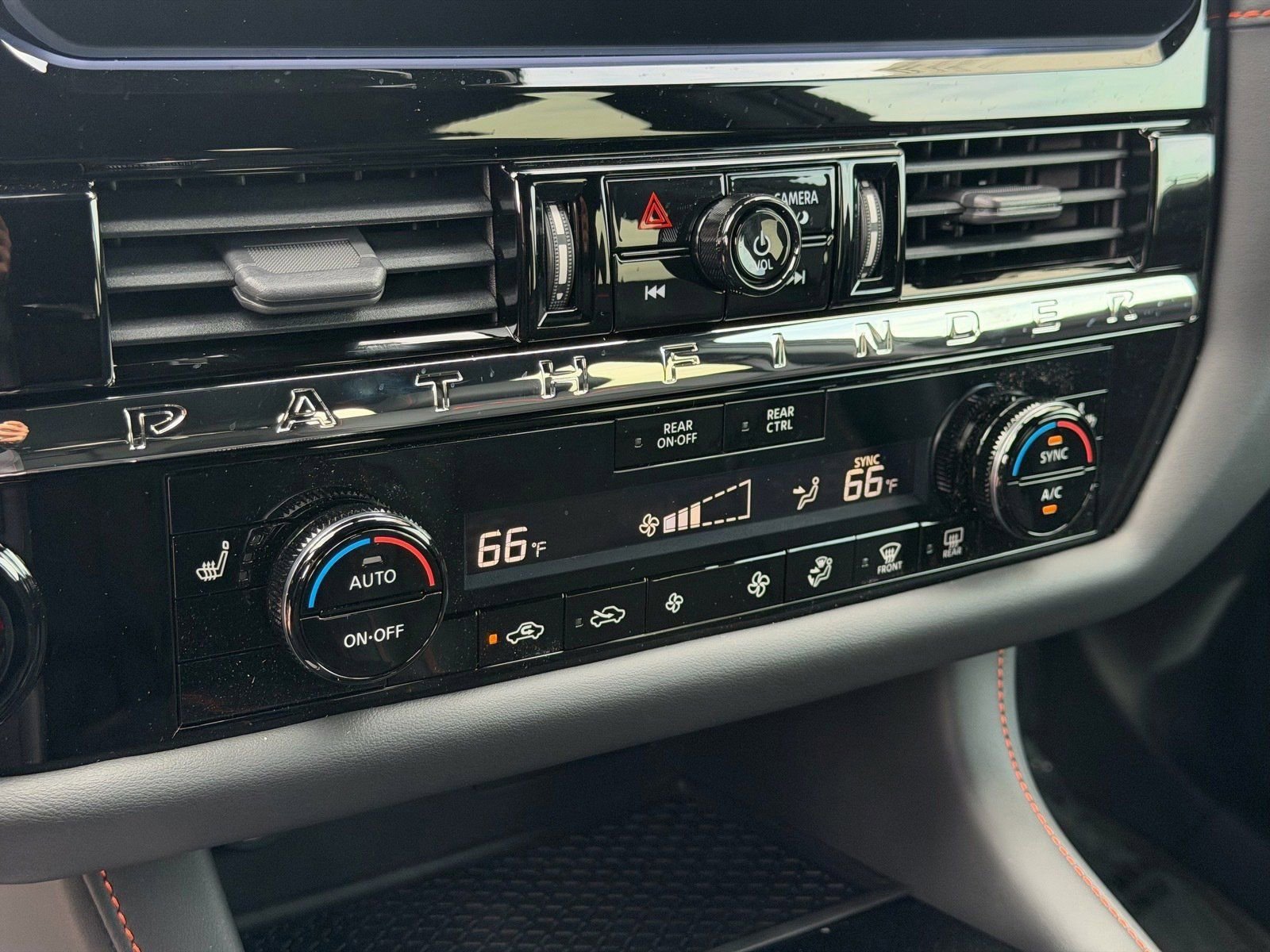 New 2026 Nissan Pathfinder Rock Creek AWD/4WD image 29