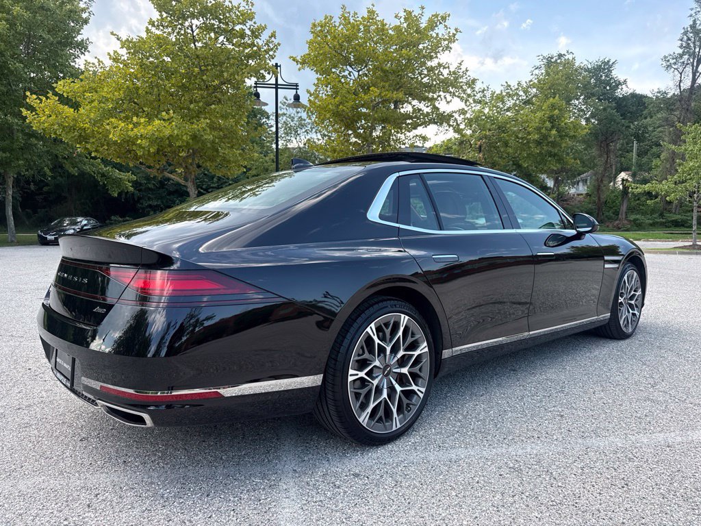Used 2025 Genesis G90 3.5T AWD/4WD image 10