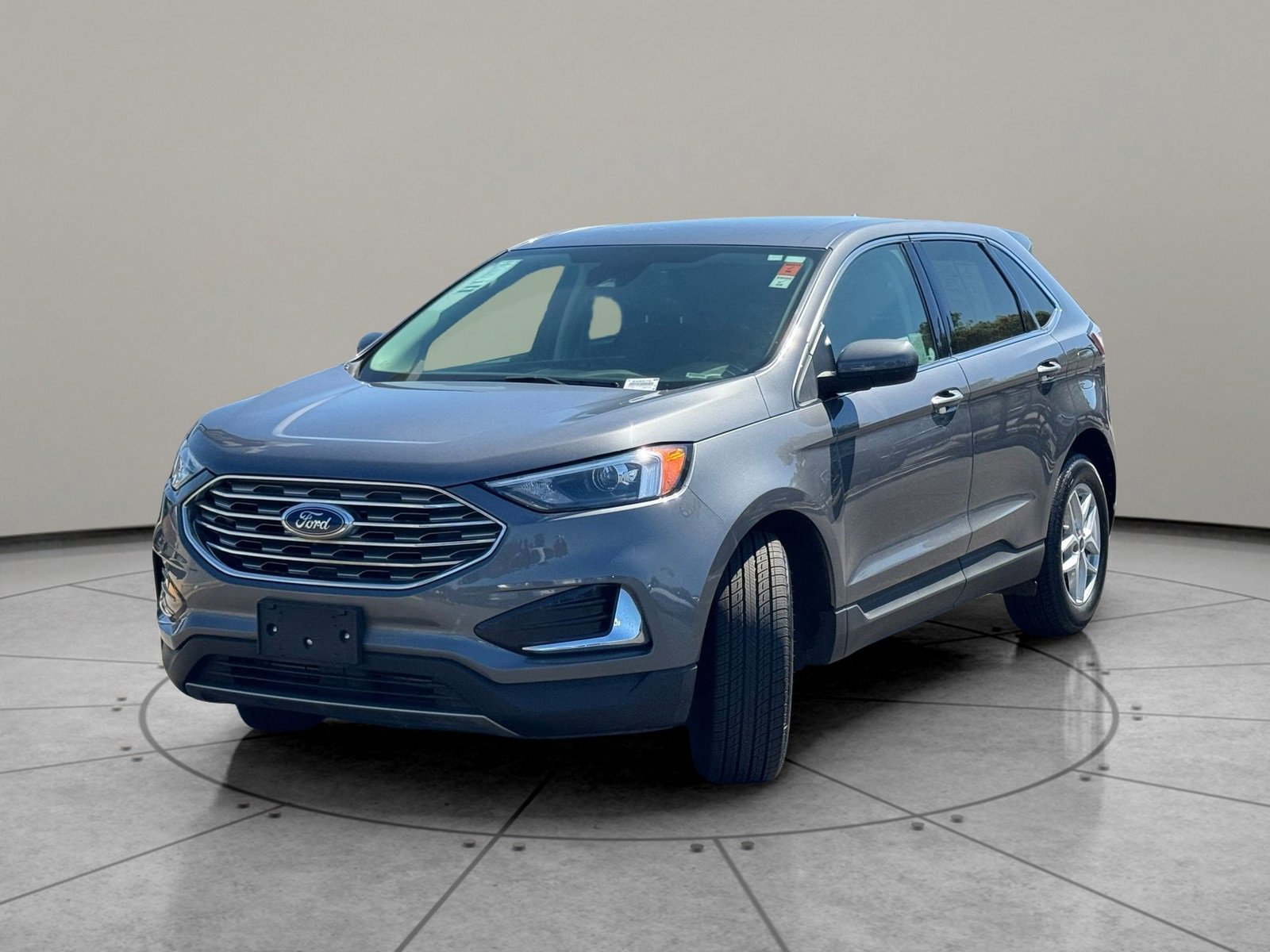 Used 2022 Ford Edge SEL image 9