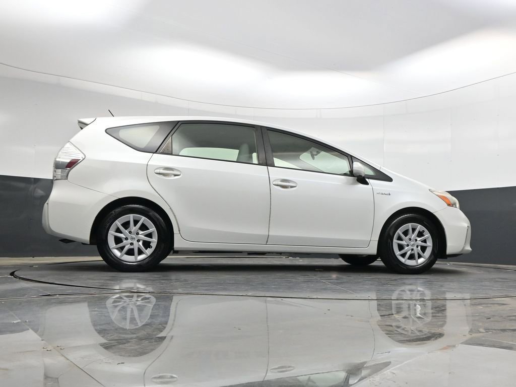 Used 2014 Toyota Prius V Three FWD image 33
