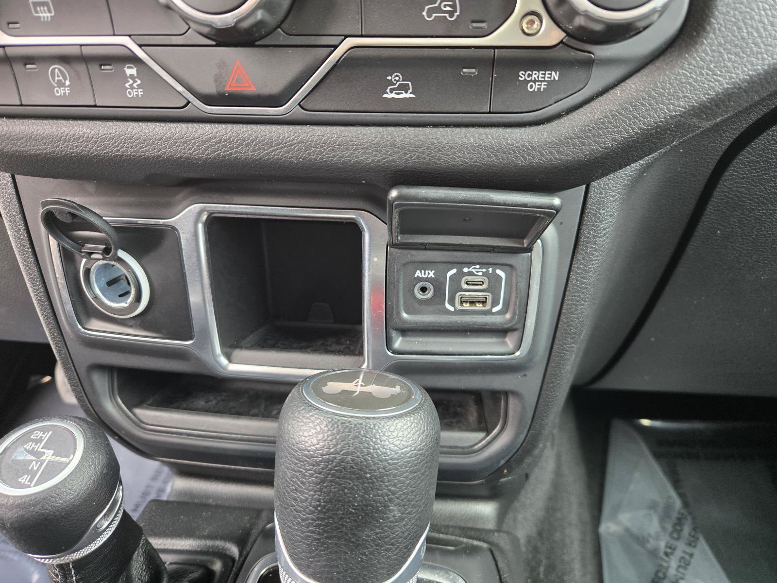 Used 2024 Jeep Wrangler Sport AWD/4WD image 14