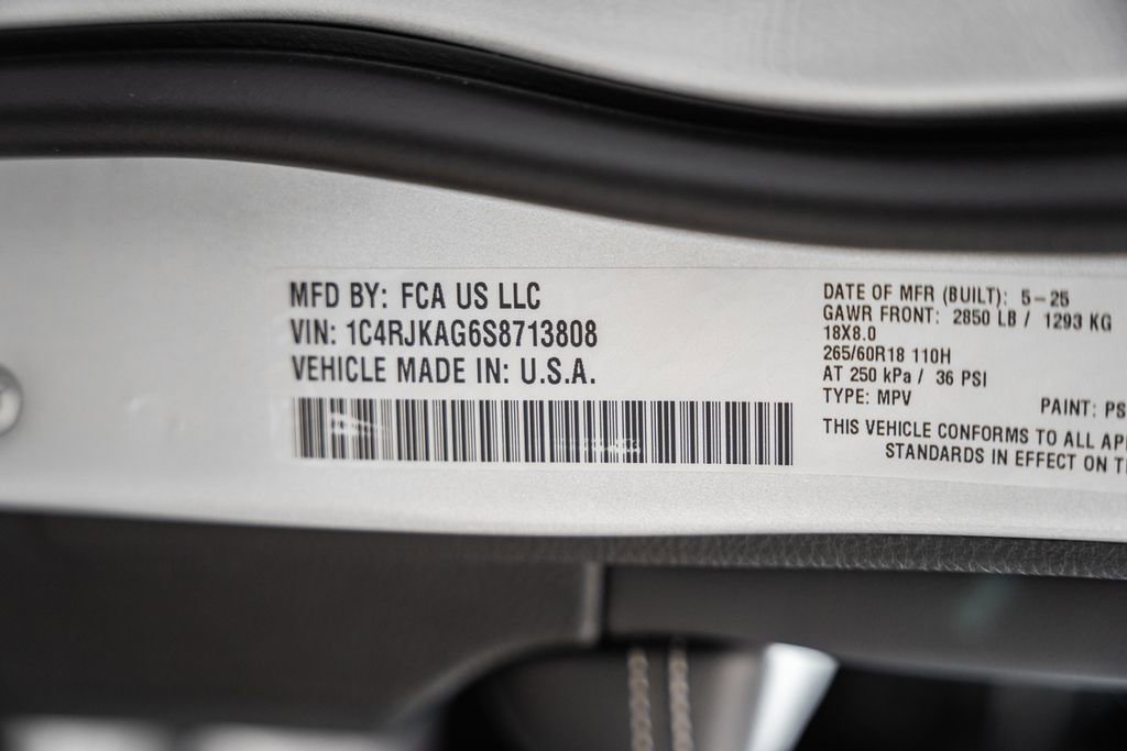 New 2025 Jeep Grand Cherokee L Laredo w/ Luxury Tech Group I image 38