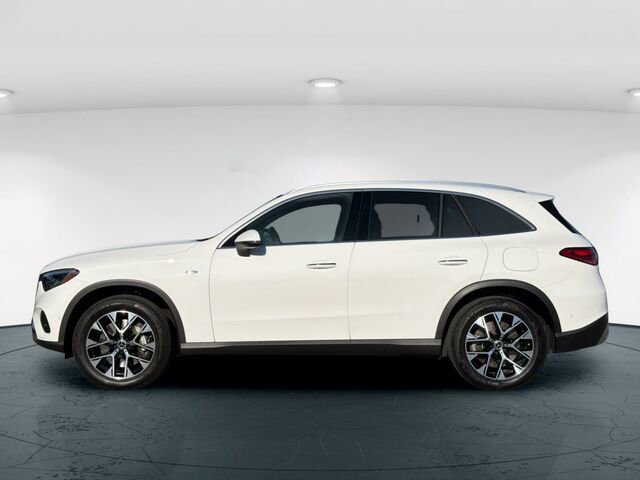 Certified 2025 Mercedes-Benz GLC 350e 4MATIC image 4