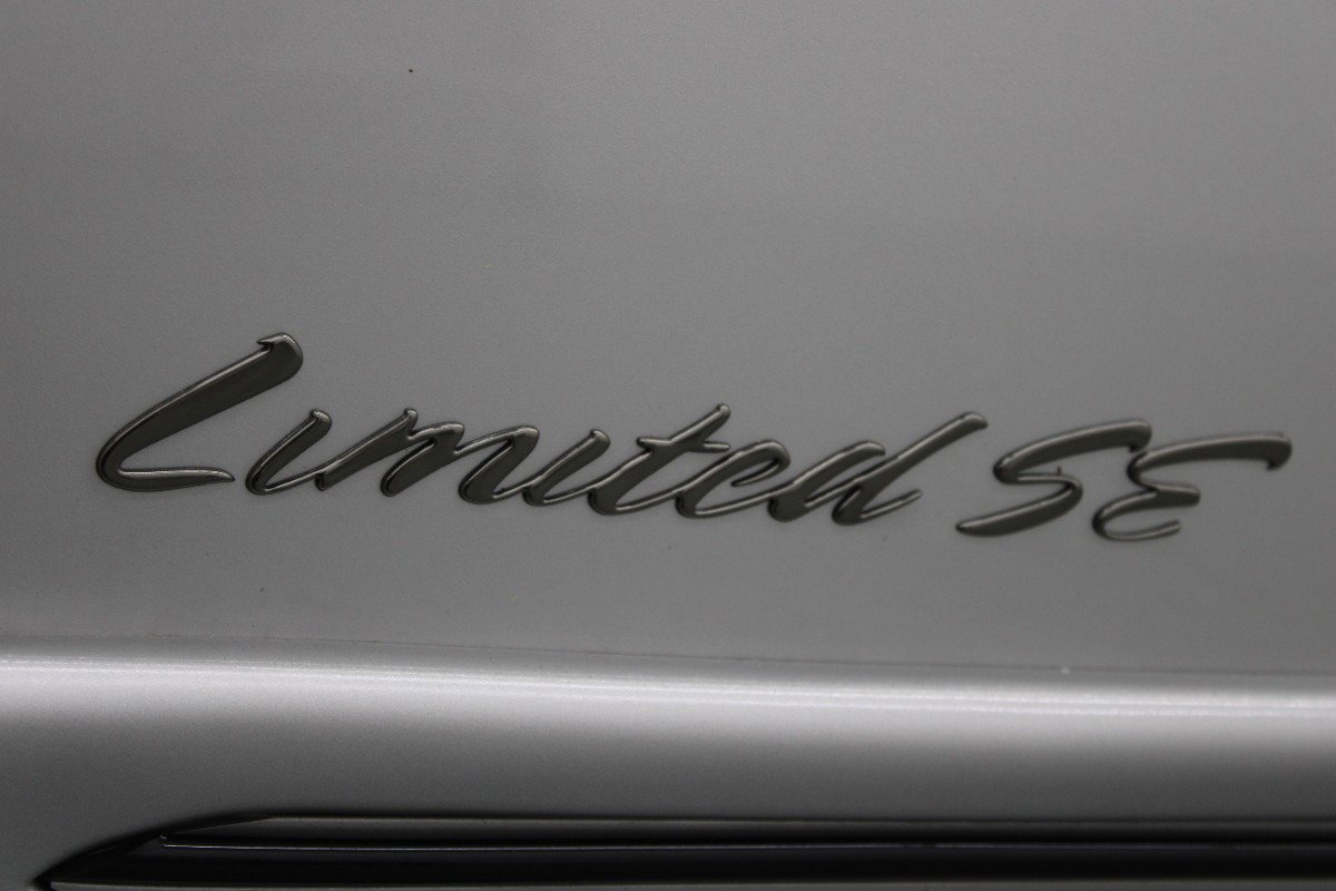 Used 2025 Chevrolet Express 2500 Extended w/ Driver Convenience Package image 37