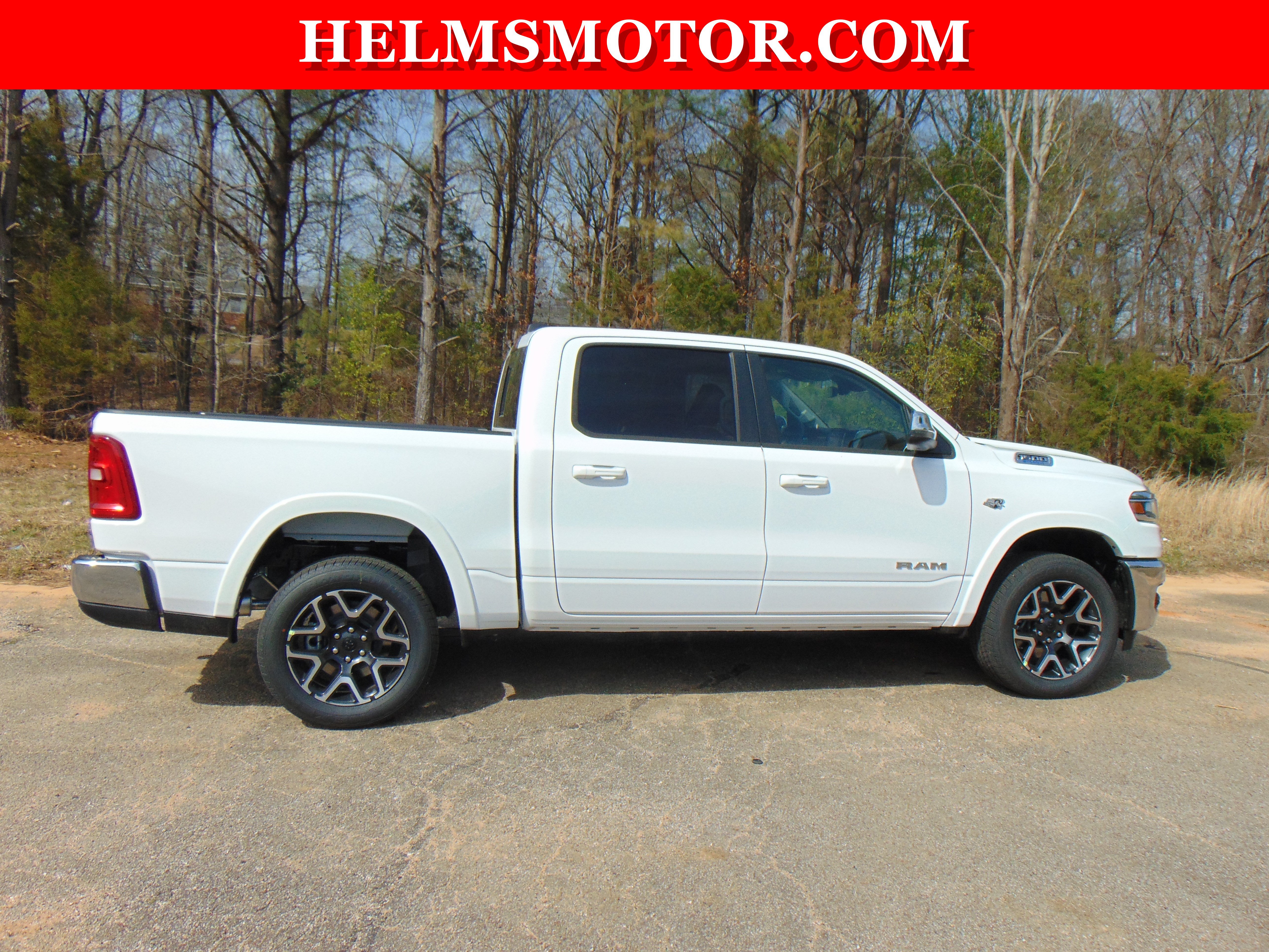 New 2026 RAM 1500 Laramie AWD/4WD image 13