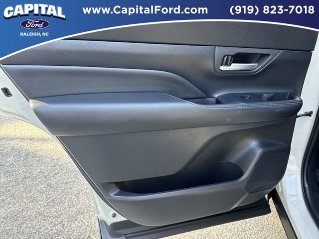 Used 2024 Toyota Grand Highlander AWD image 17