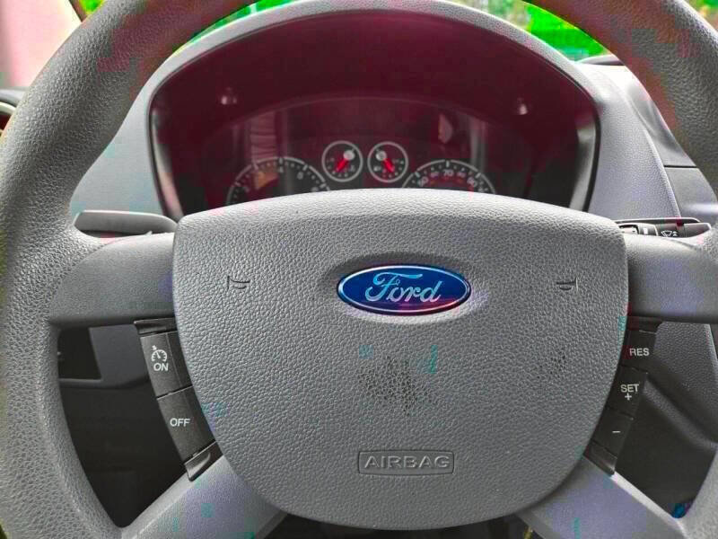 Used 2013 Ford Transit Connect XLT image 24