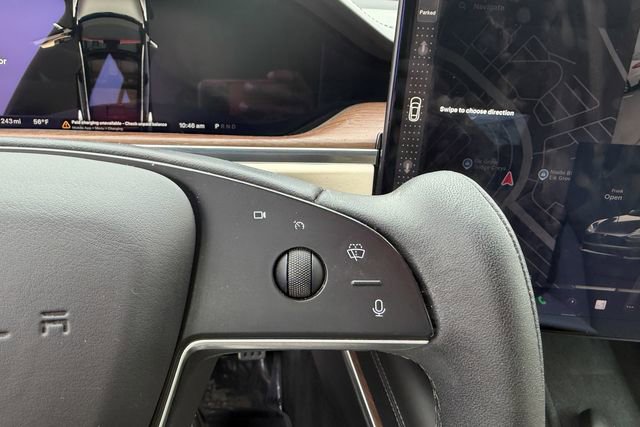 Used 2022 Tesla Model S image 11