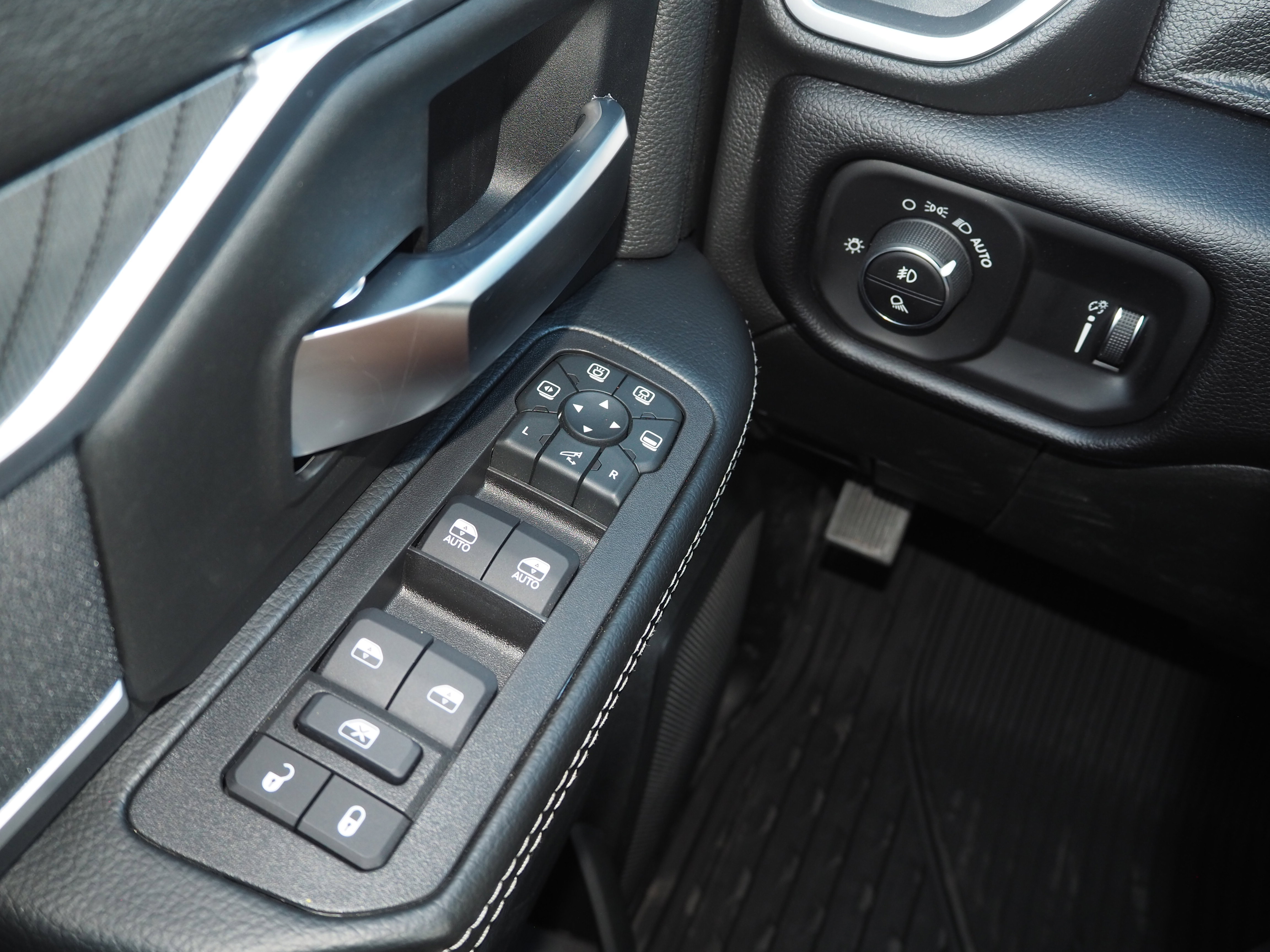 New 2026 RAM 2500 Lone Star image 31